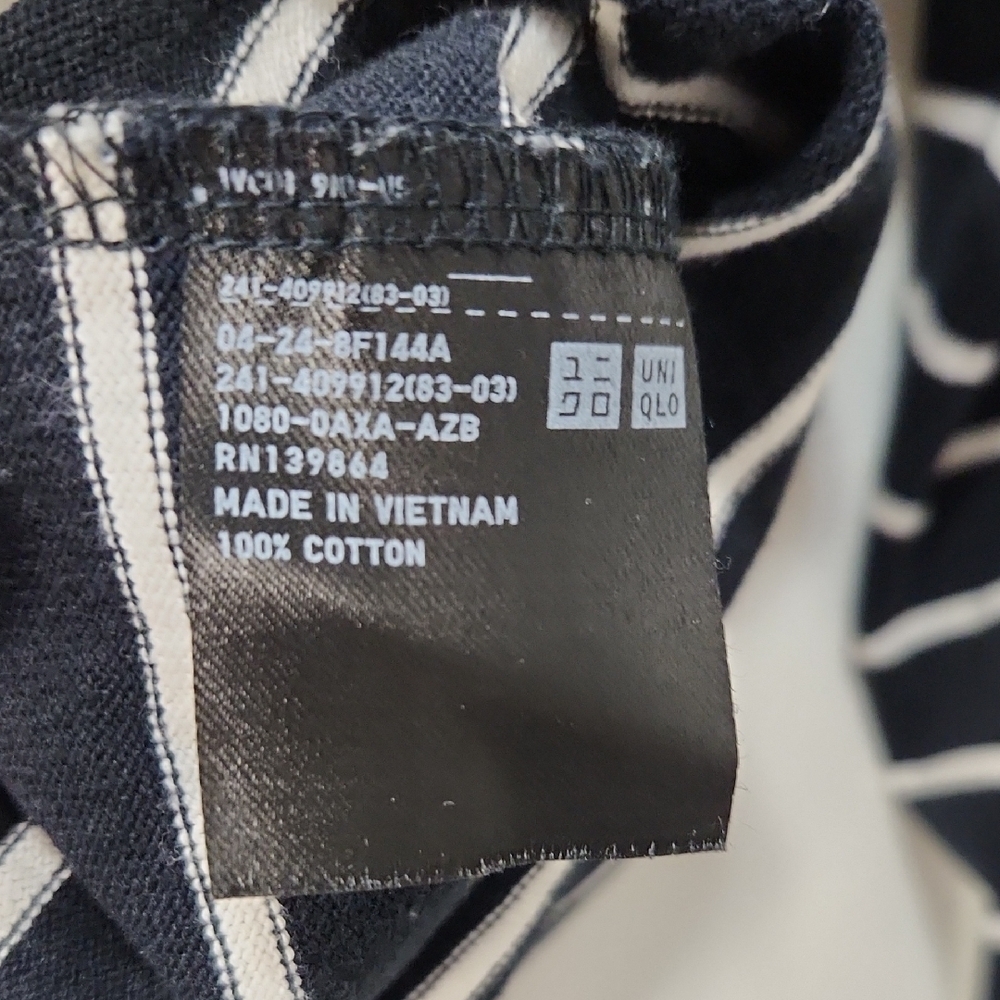 Uniqlo Women's Black and White Striped Boatneck Top Large - Picture 3 of 7